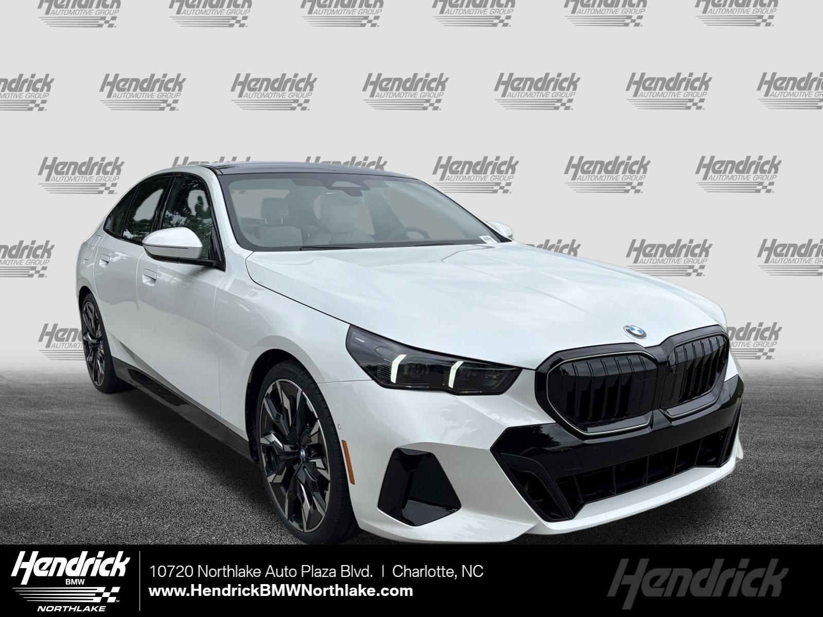 Used 2026 BMW 530i w/ M Sport Package image 1