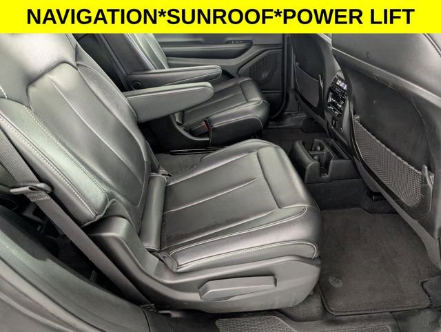 Used 2024 Jeep Grand Cherokee L Limited w/ Luxury Tech Group II image 32