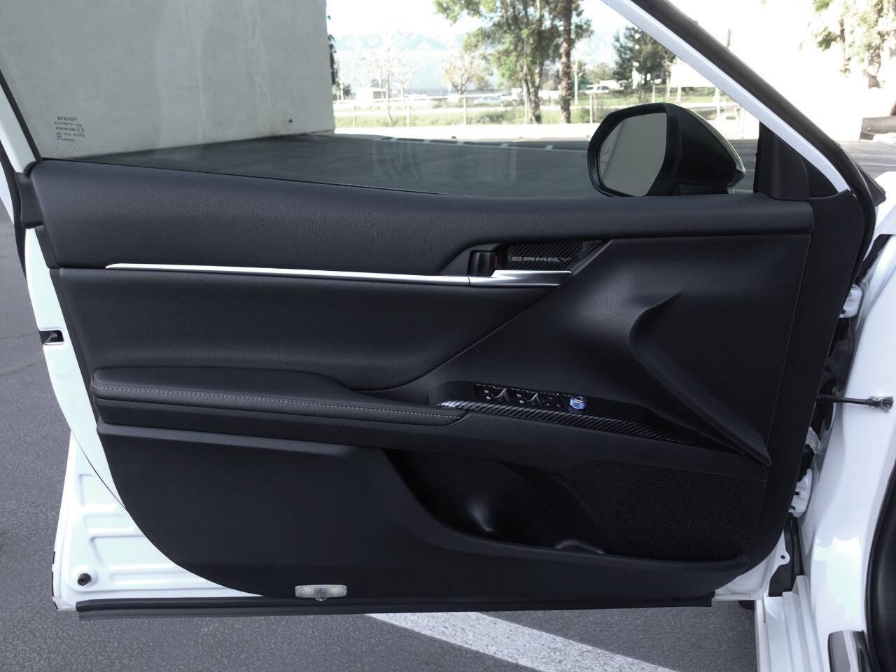 Used 2019 Toyota Camry XSE image 40