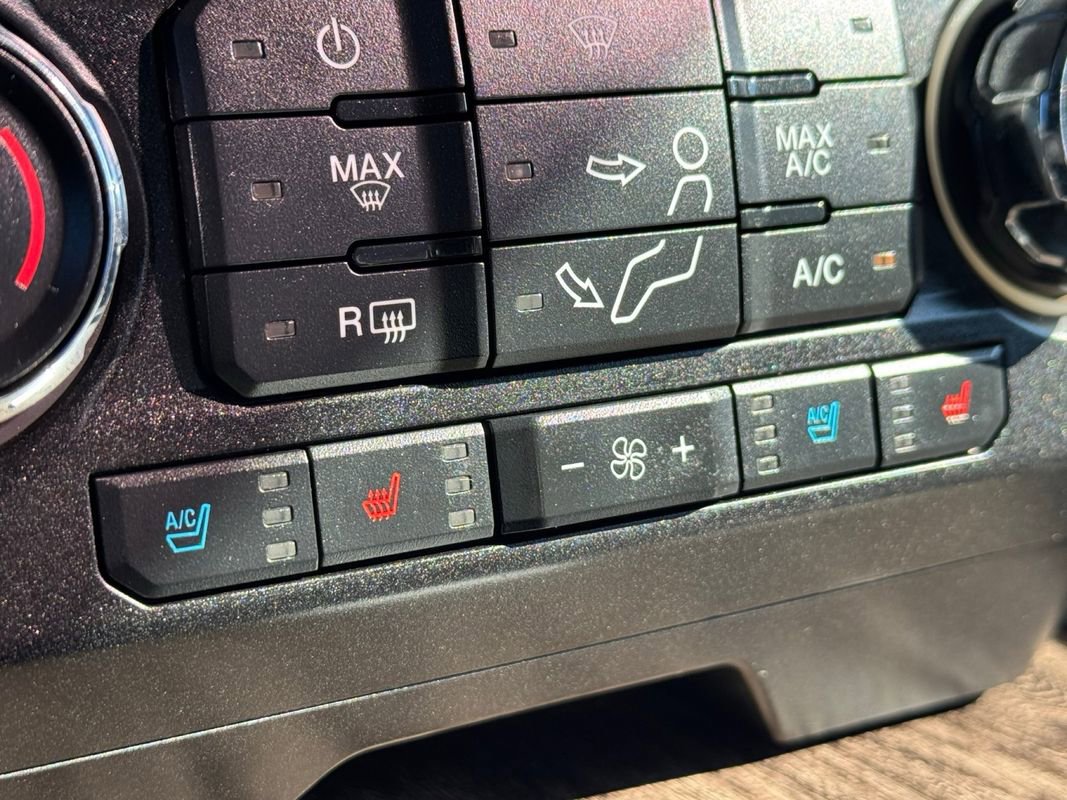 Used 2017 Ford F250 Lariat w/ Lariat Ultimate Package image 39