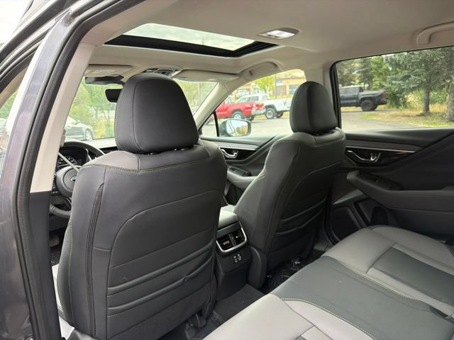 Used 2025 Subaru Outback Onyx Edition AWD/4WD image 28