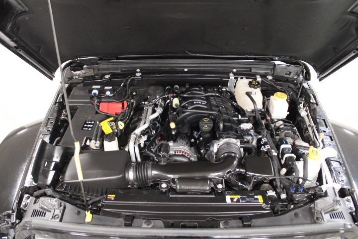 Used 2023 Jeep Gladiator Overland AWD/4WD image 45