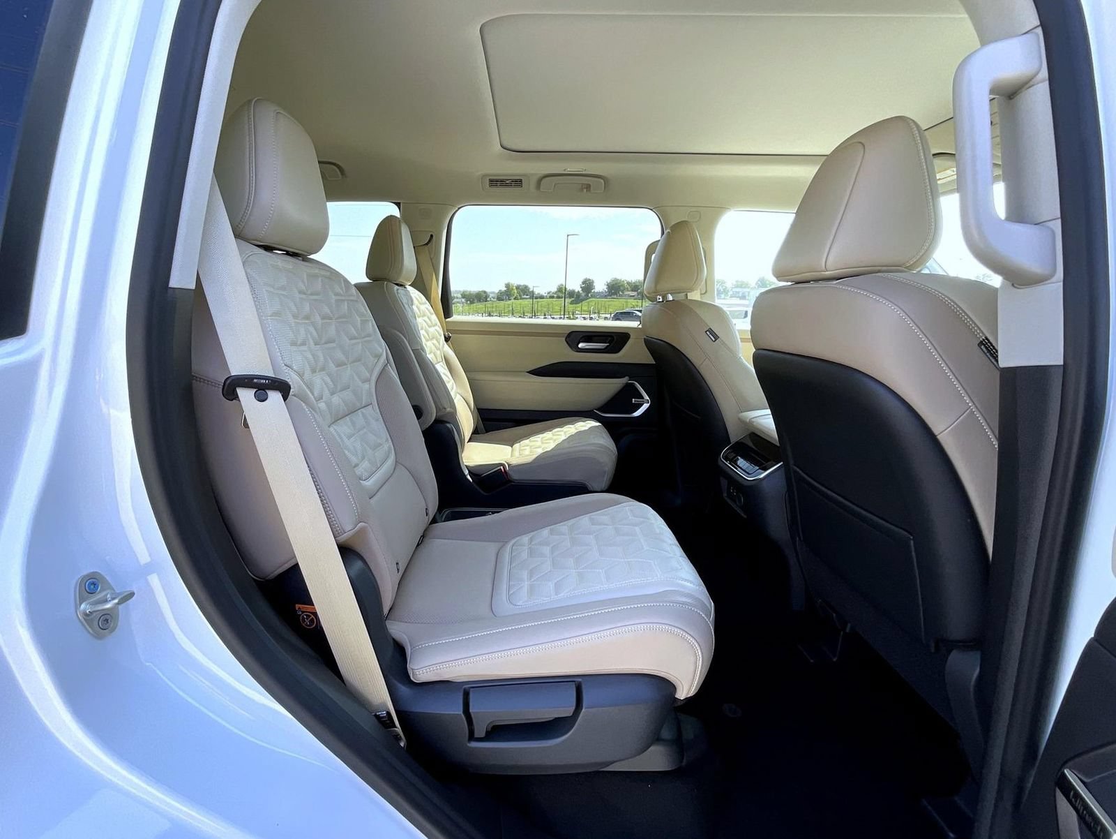 New 2026 Nissan Armada Platinum Reserve AWD/4WD image 19