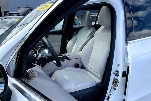 Used 2026 Mercedes-Benz GLC 300 4MATIC image 6