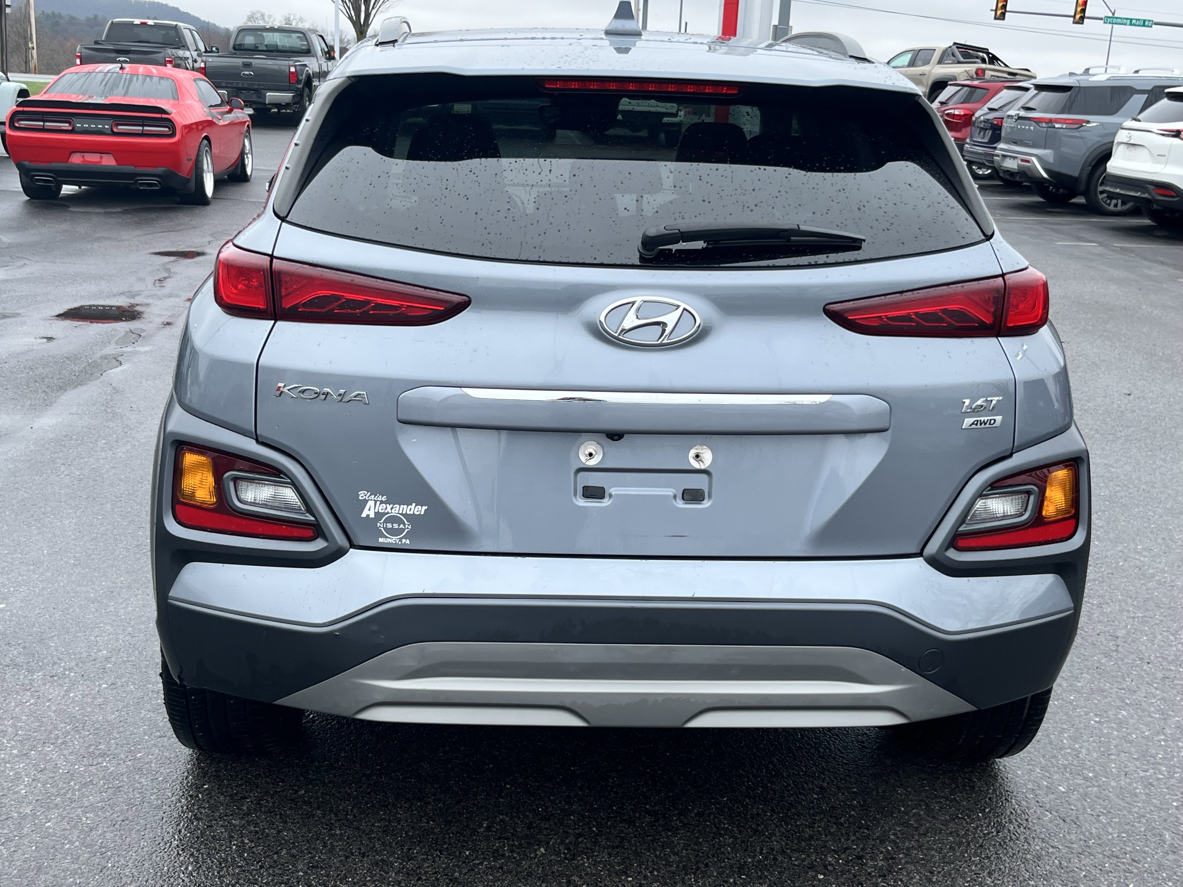 Used 2021 Hyundai Kona Limited image 4