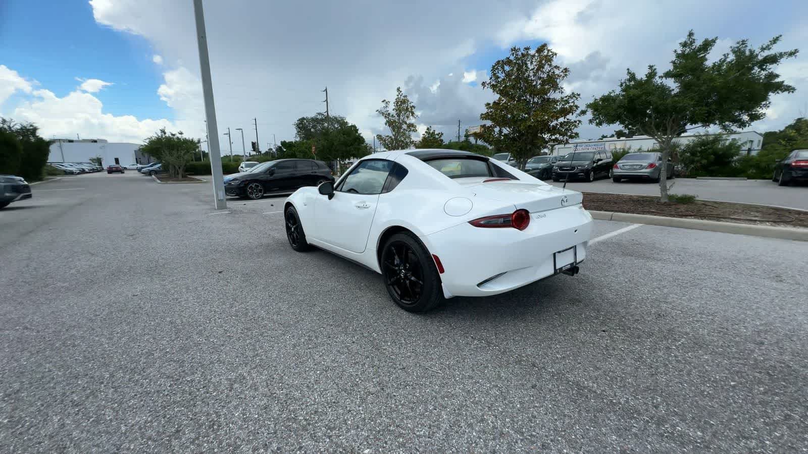 Used 2022 MAZDA MX-5 Miata RF Grand Touring RWD image 6