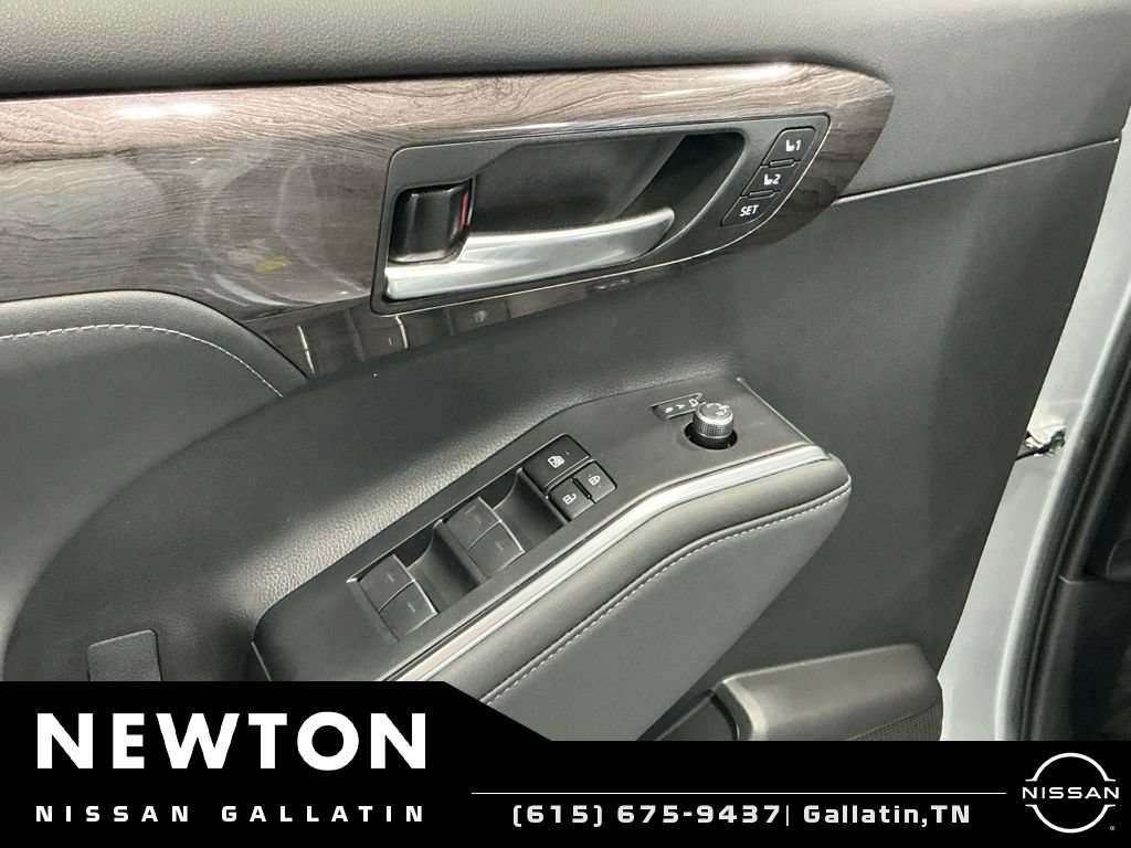 Used 2023 Toyota Highlander Platinum AWD/4WD image 53
