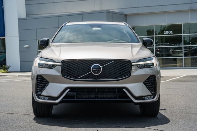 New 2026 Volvo XC60 B5 Plus w/ Protection Package Premier AWD/4WD image 2