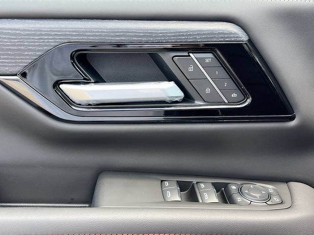 New 2026 GMC Yukon AT4 Ultimate AWD/4WD image 13
