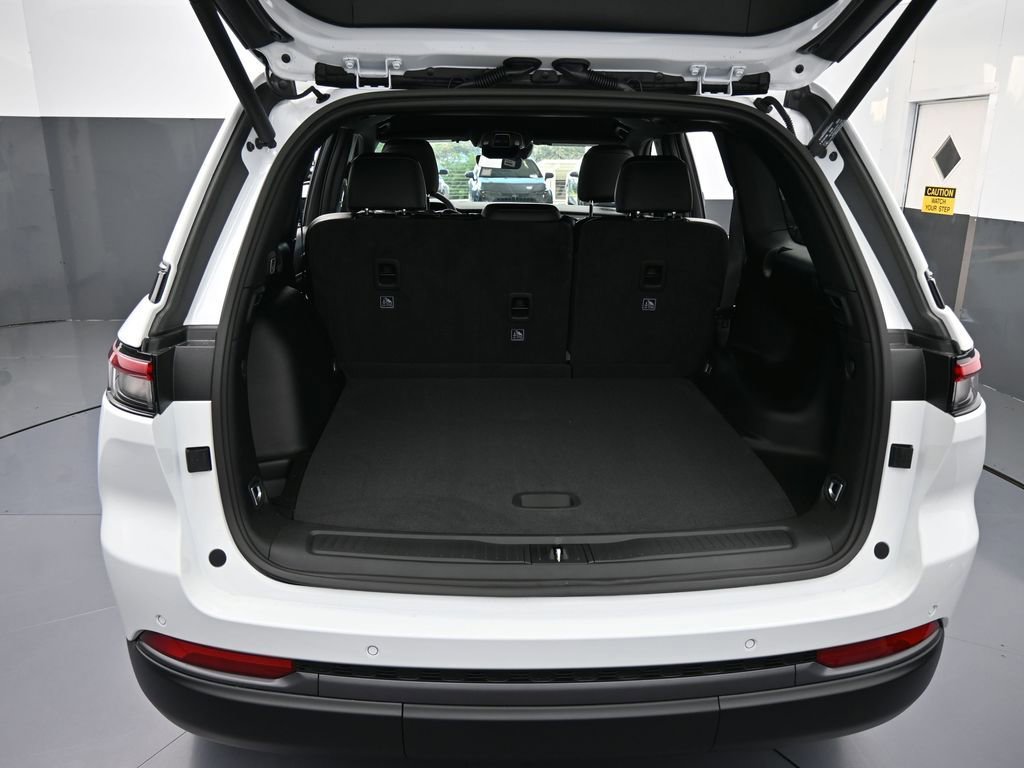 New 2026 Jeep Grand Cherokee Altitude RWD image 35