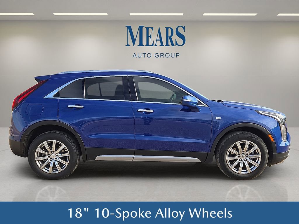 Used 2022 Cadillac XT4 Premium Luxury w/ Safety Alert Package image 7