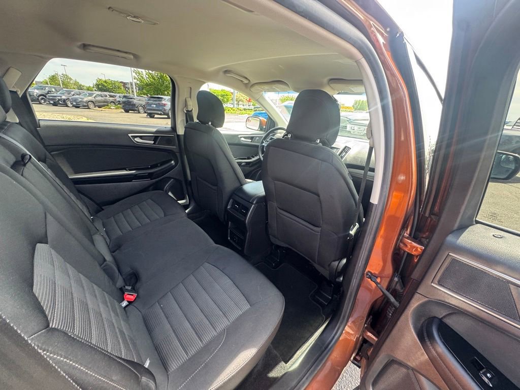 Used 2017 Ford Edge SEL AWD/4WD image 17