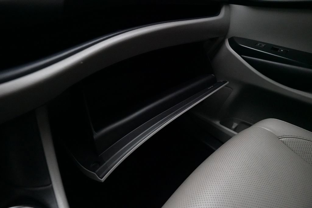 Used 2018 Toyota Highlander Limited Platinum image 30