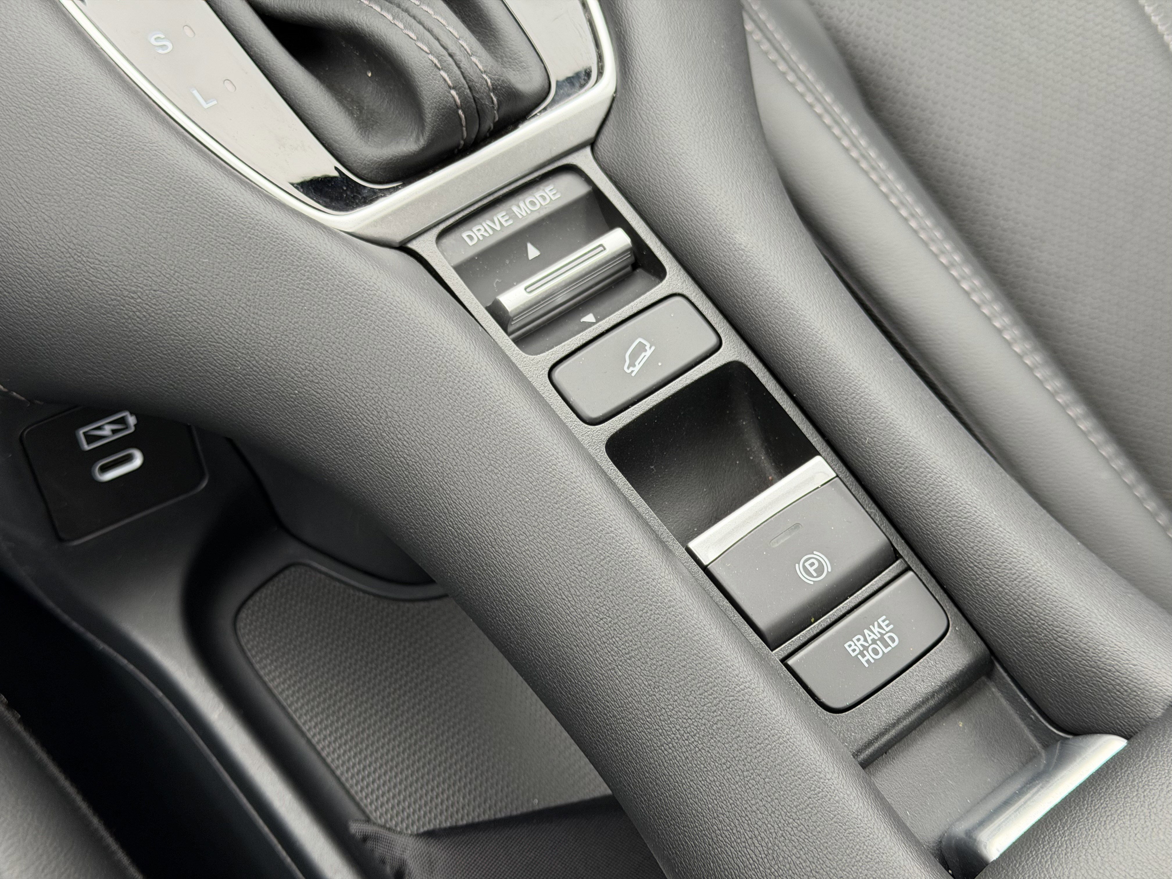 Certified 2024 Honda HR-V EX-L image 24