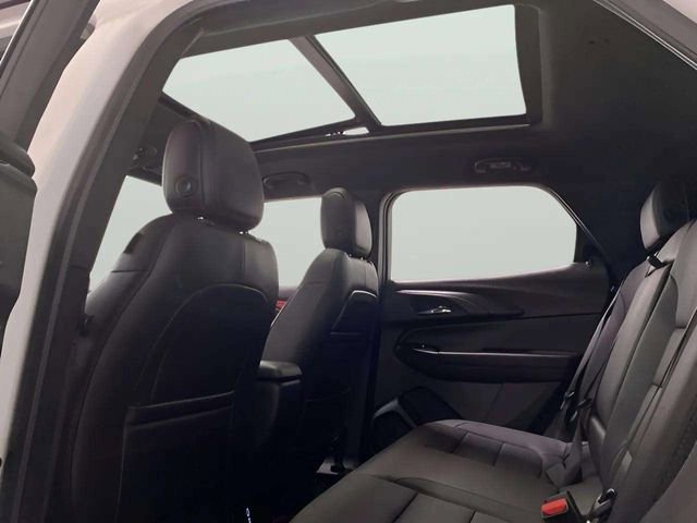 Used 2025 Chevrolet TrailBlazer RS w/ Convenience Package image 25