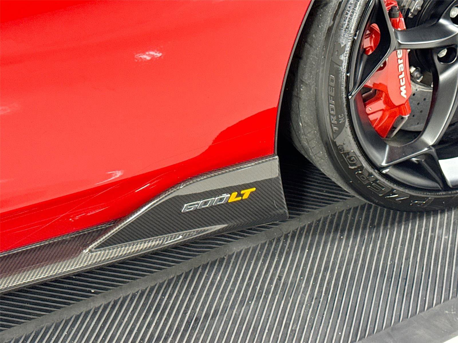 Used 2019 McLaren 600LT RWD image 33