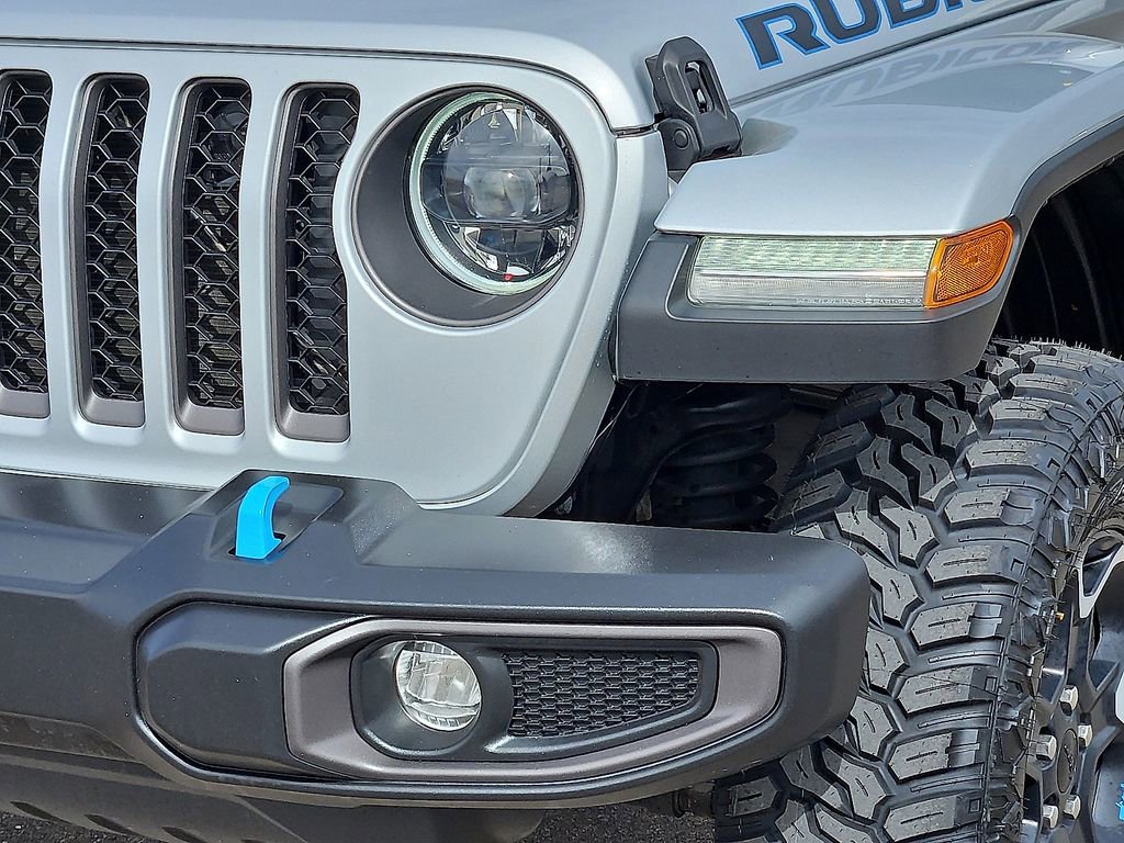 Used 2023 Jeep Wrangler Unlimited Rubicon 4xe w/ Cold Weather Group AWD/4WD image 9