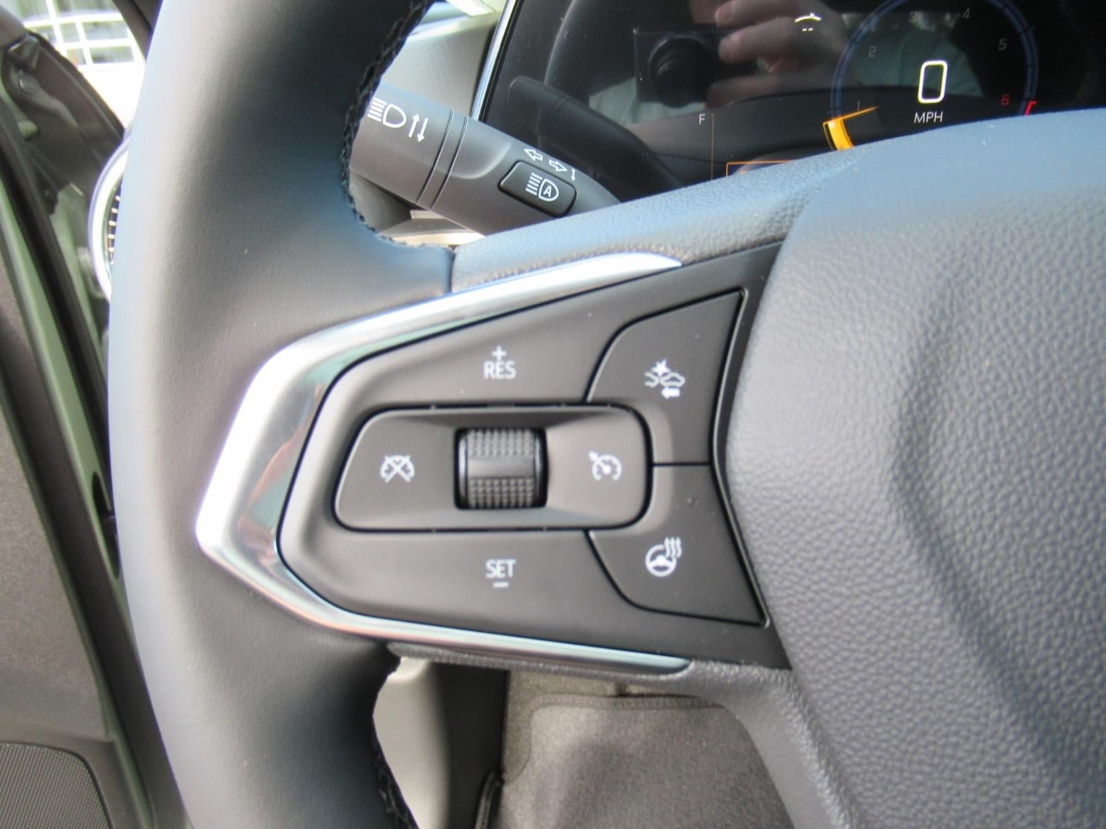 New 2026 Chevrolet Trax ACTIV w/ Sunroof Package FWD image 22