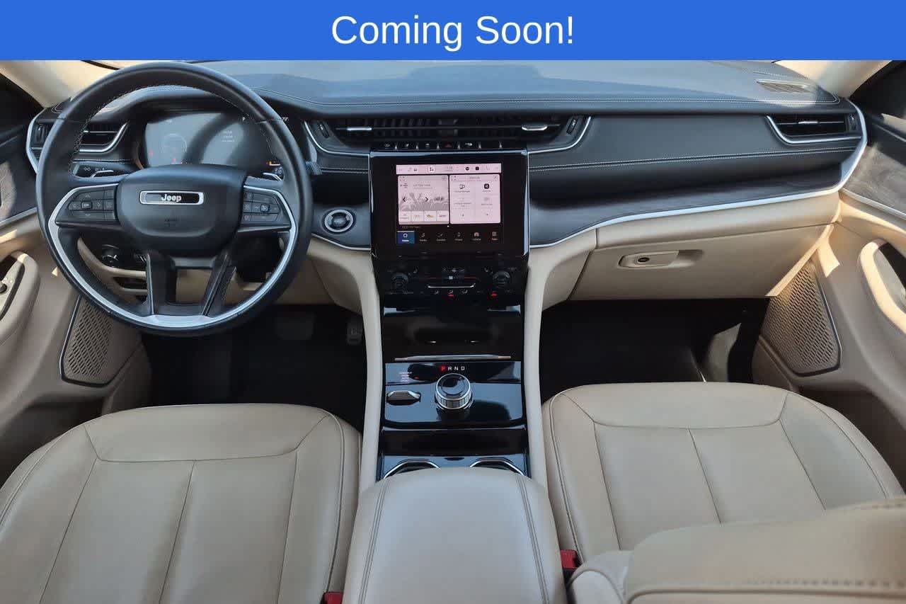 Used 2022 Jeep Grand Cherokee L Limited AWD/4WD image 15