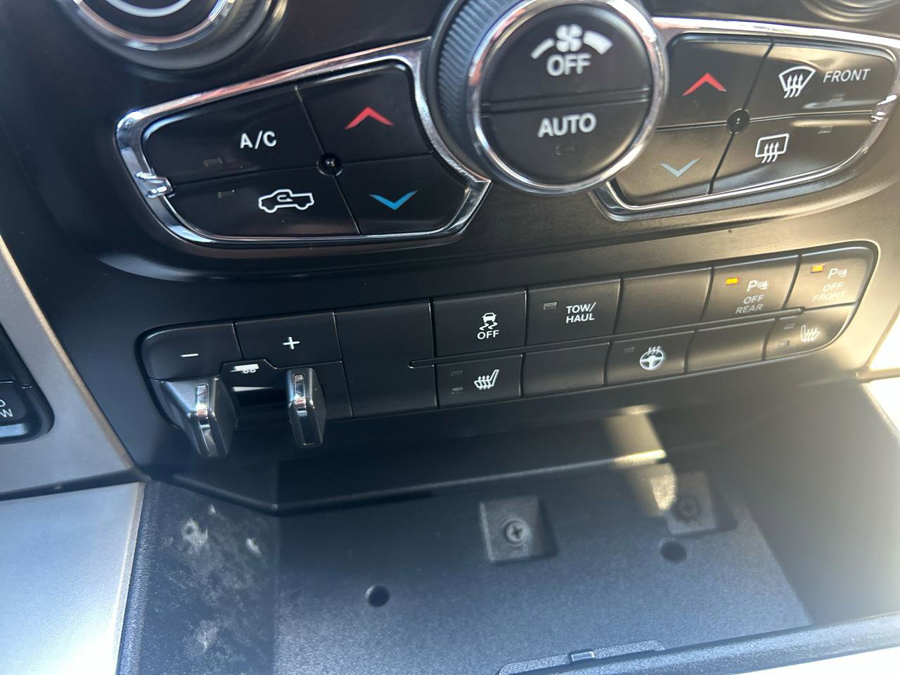 Used 2017 RAM 1500 Big Horn AWD/4WD image 22