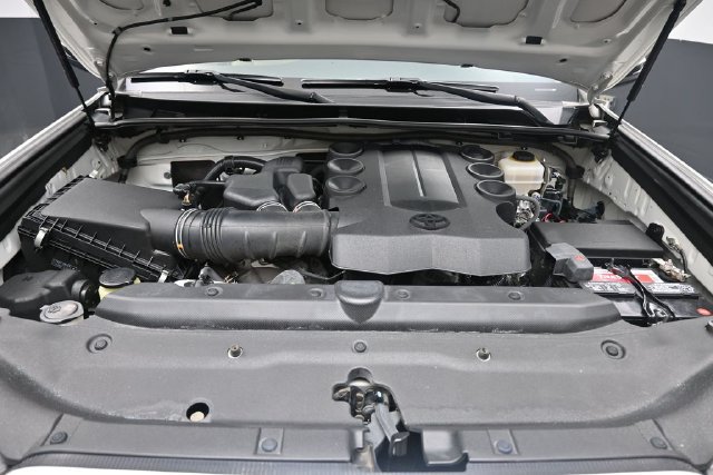 Used 2014 Toyota 4Runner Limited RWD image 31