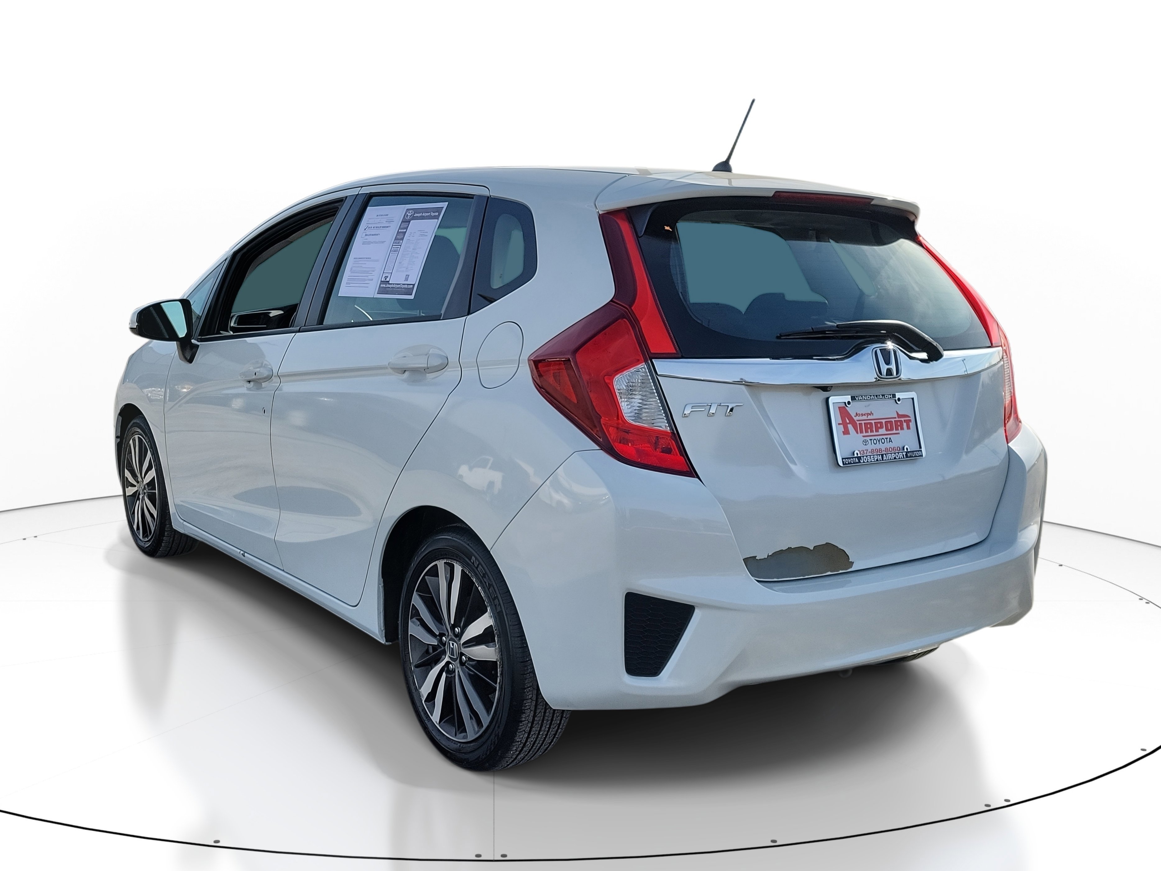 Used 2017 Honda Fit EX image 3