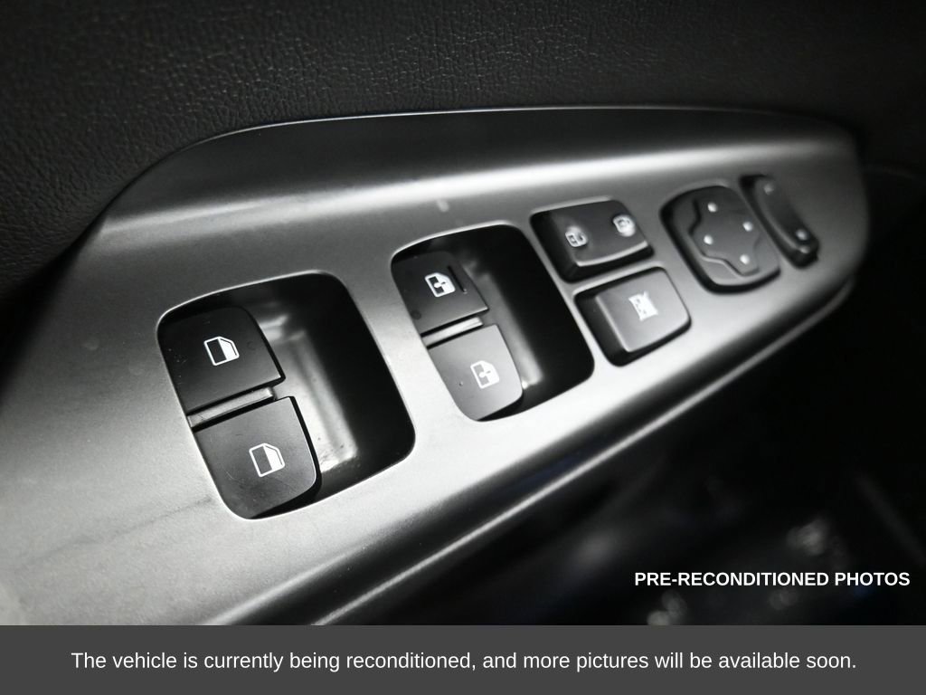 Used 2023 Hyundai Kona Limited image 24