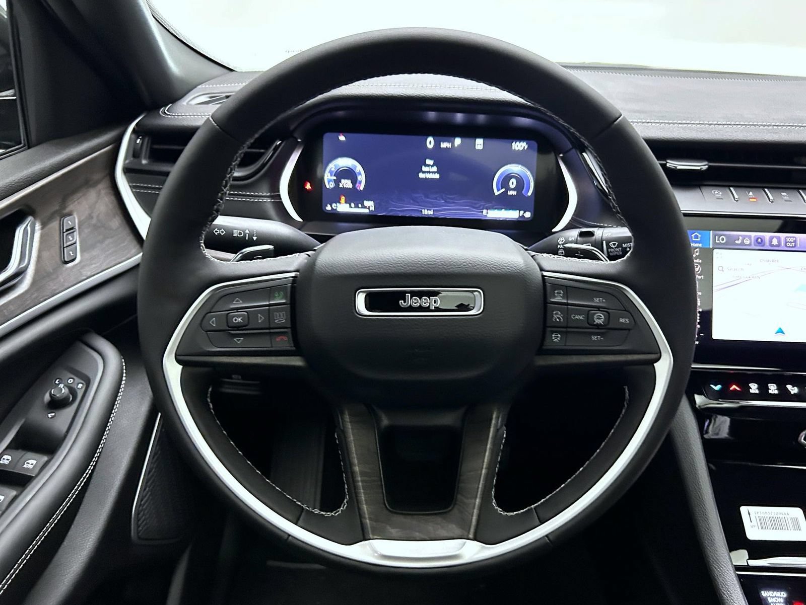New 2027 Jeep Grand Cherokee Limited AWD/4WD image 11