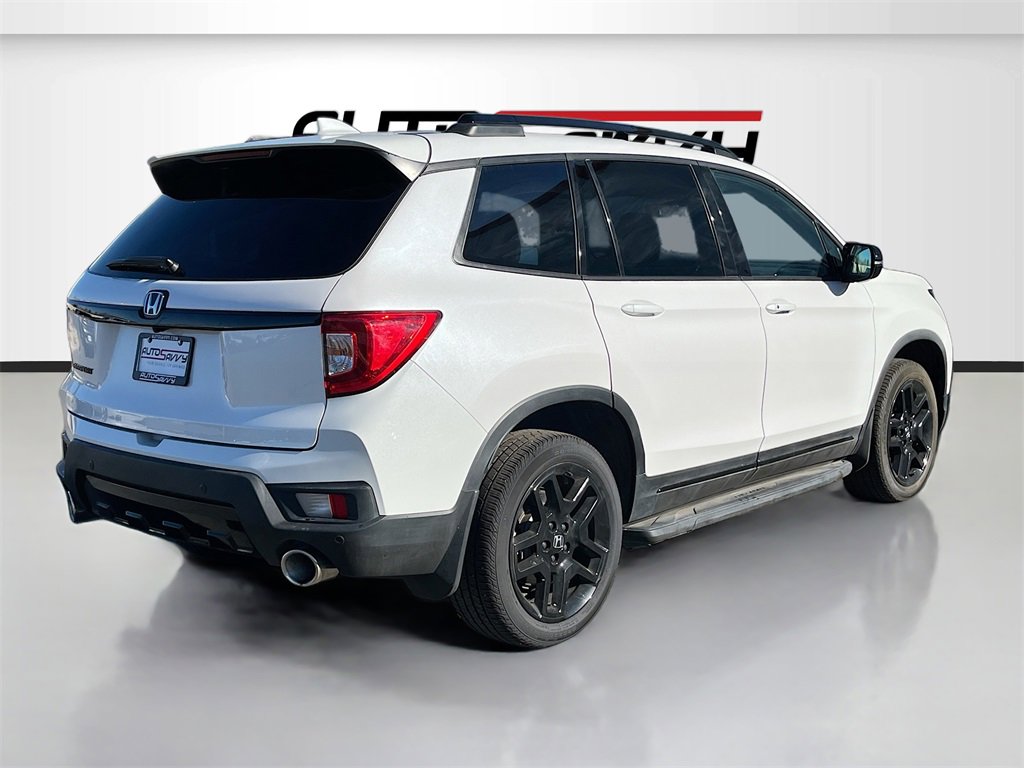 Used 2024 Honda Passport Black Edition image 7