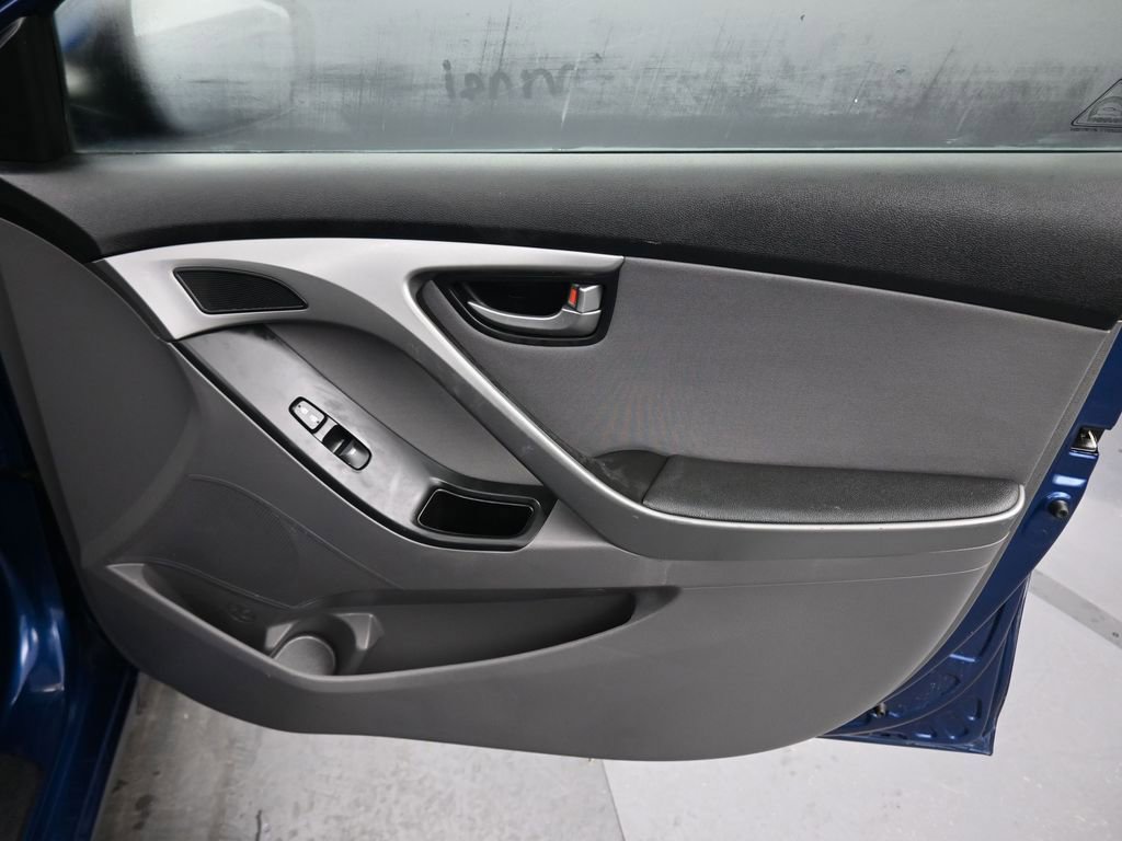 Used 2016 Hyundai Elantra SE w/ Option Group 02 image 34