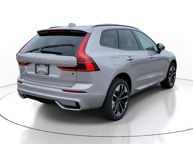 New 2026 Volvo XC60 B5 Plus w/ Protection Package Premier image 4