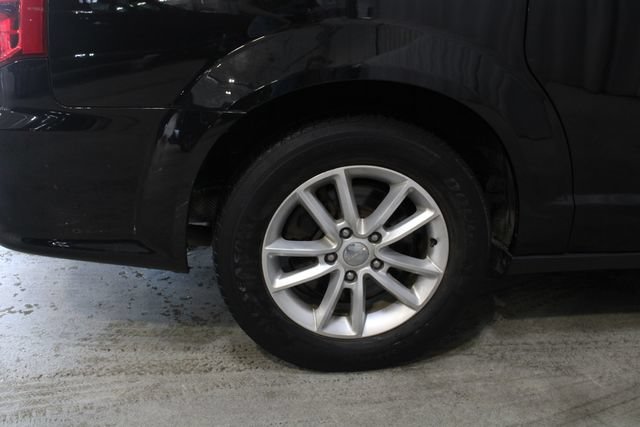 Used 2019 Dodge Grand Caravan SXT FWD image 24