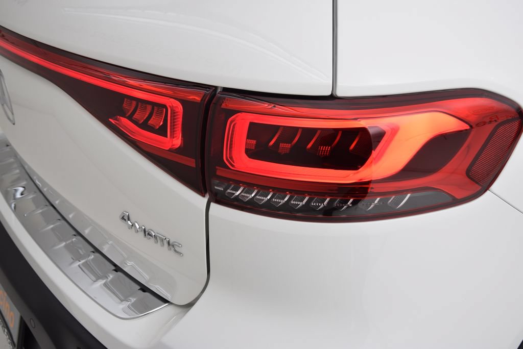 Certified 2023 Mercedes-Benz EQB 300 4MATIC w/ Exclusive Package image 14