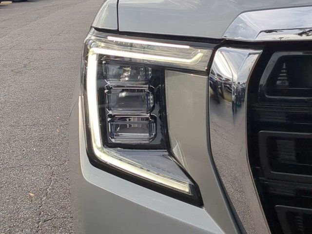 Used 2024 GMC Yukon SLE w/ Gmc Pro Safety Plus Package image 10