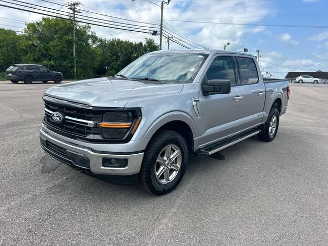 Used 2025 Ford F150 XLT w/ Equipment Group 301A Standard AWD/4WD image 8
