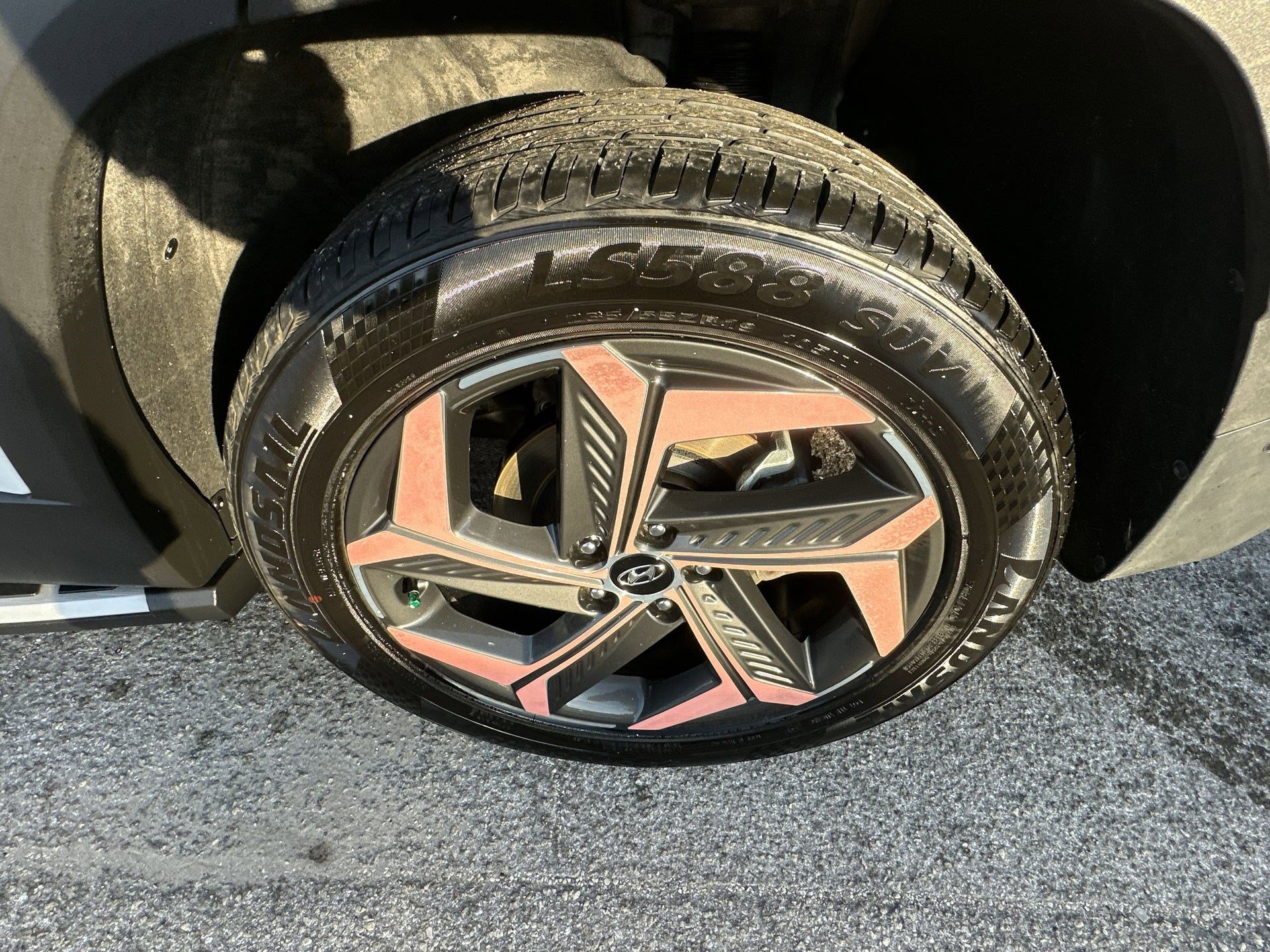 Used 2023 Hyundai Tucson Limited w/ Cargo Package image 19