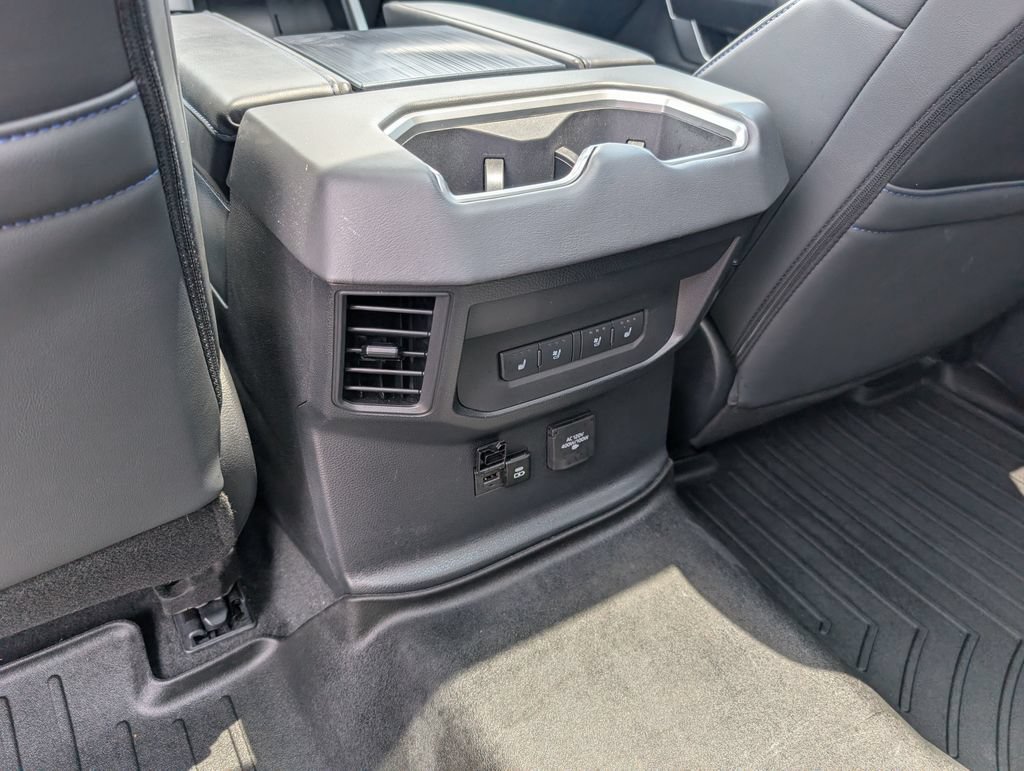Used 2025 Toyota Tundra Platinum AWD/4WD image 31