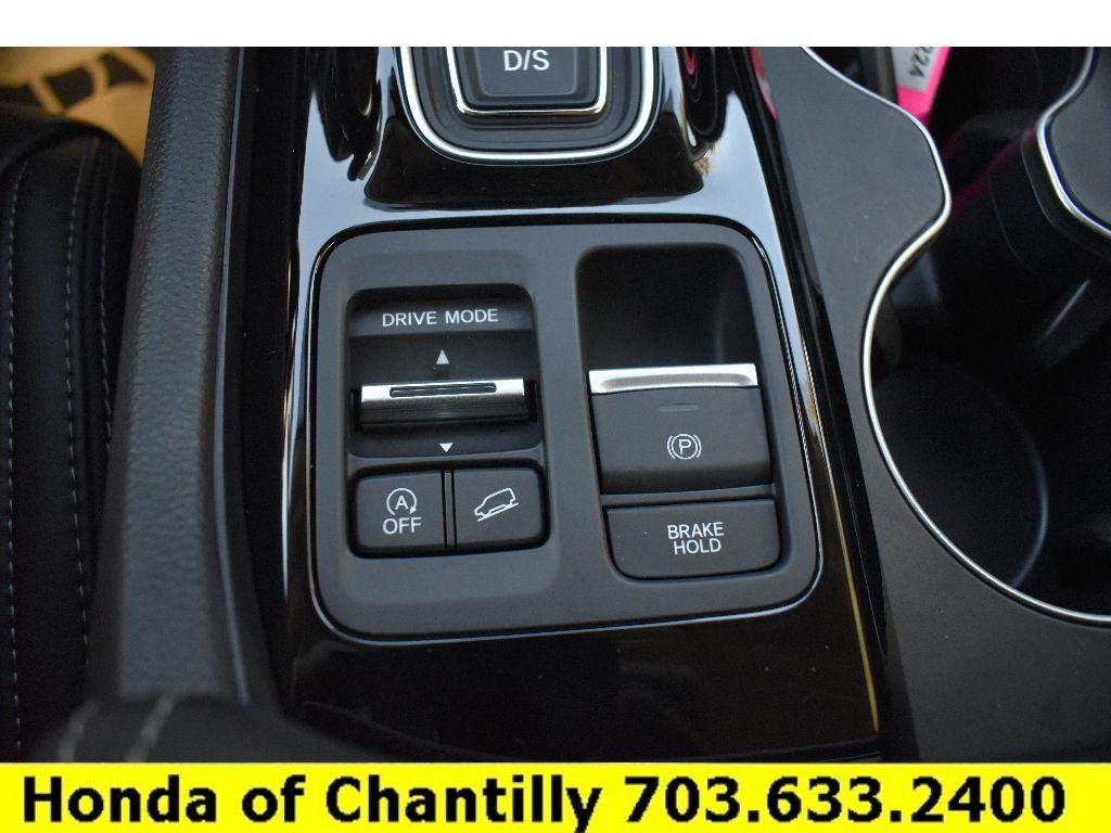 Used 2025 Honda Pilot EX-L image 18