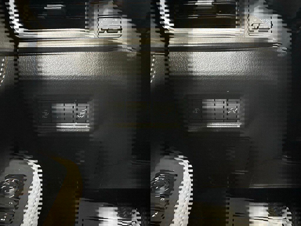 Used 2025 Toyota Grand Highlander AWD image 18