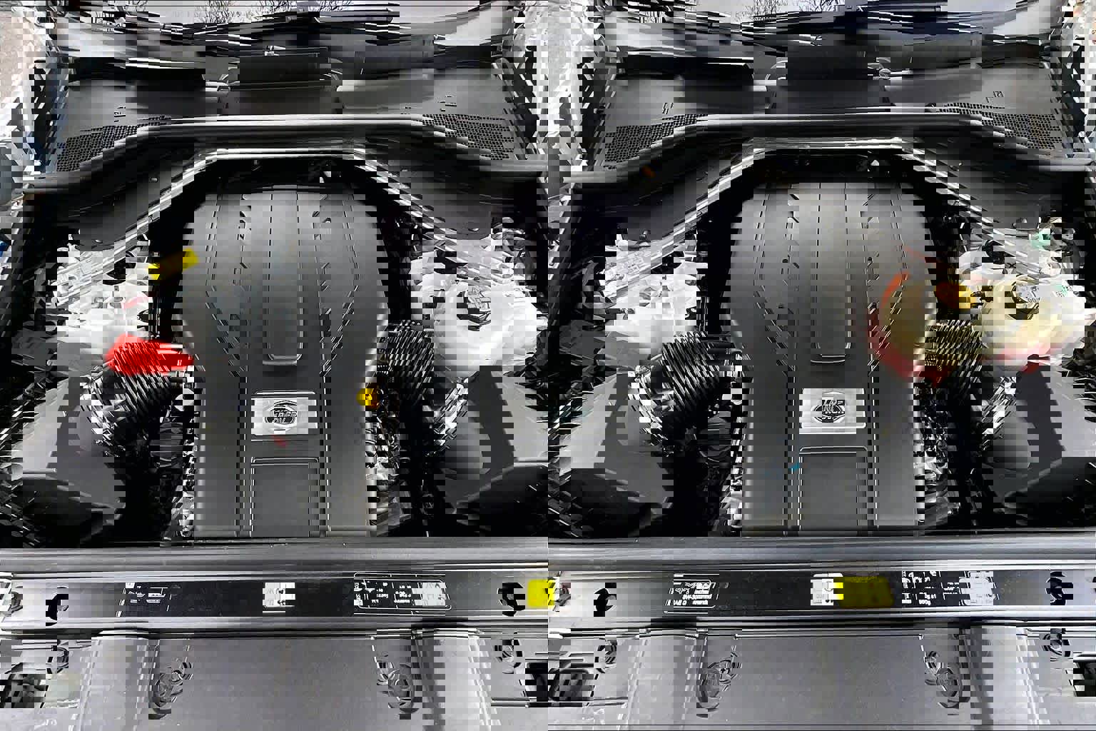 Used 2023 Land Rover Range Rover SE image 30