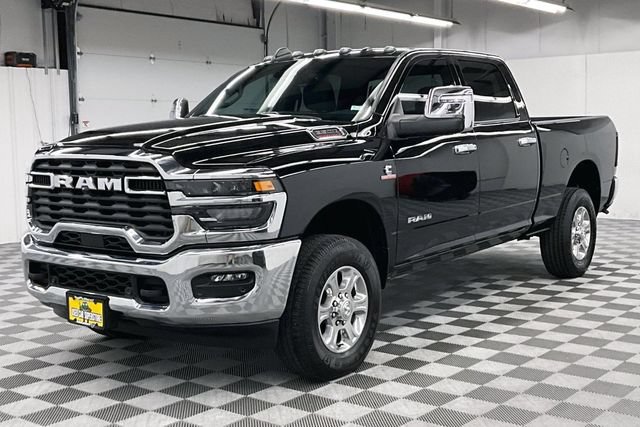 Used 2025 RAM 3500 Big Horn AWD/4WD image 12