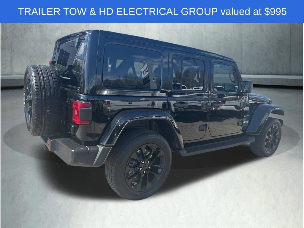 Used 2022 Jeep Wrangler Unlimited Sahara w/ Cold Weather Group AWD/4WD image 7