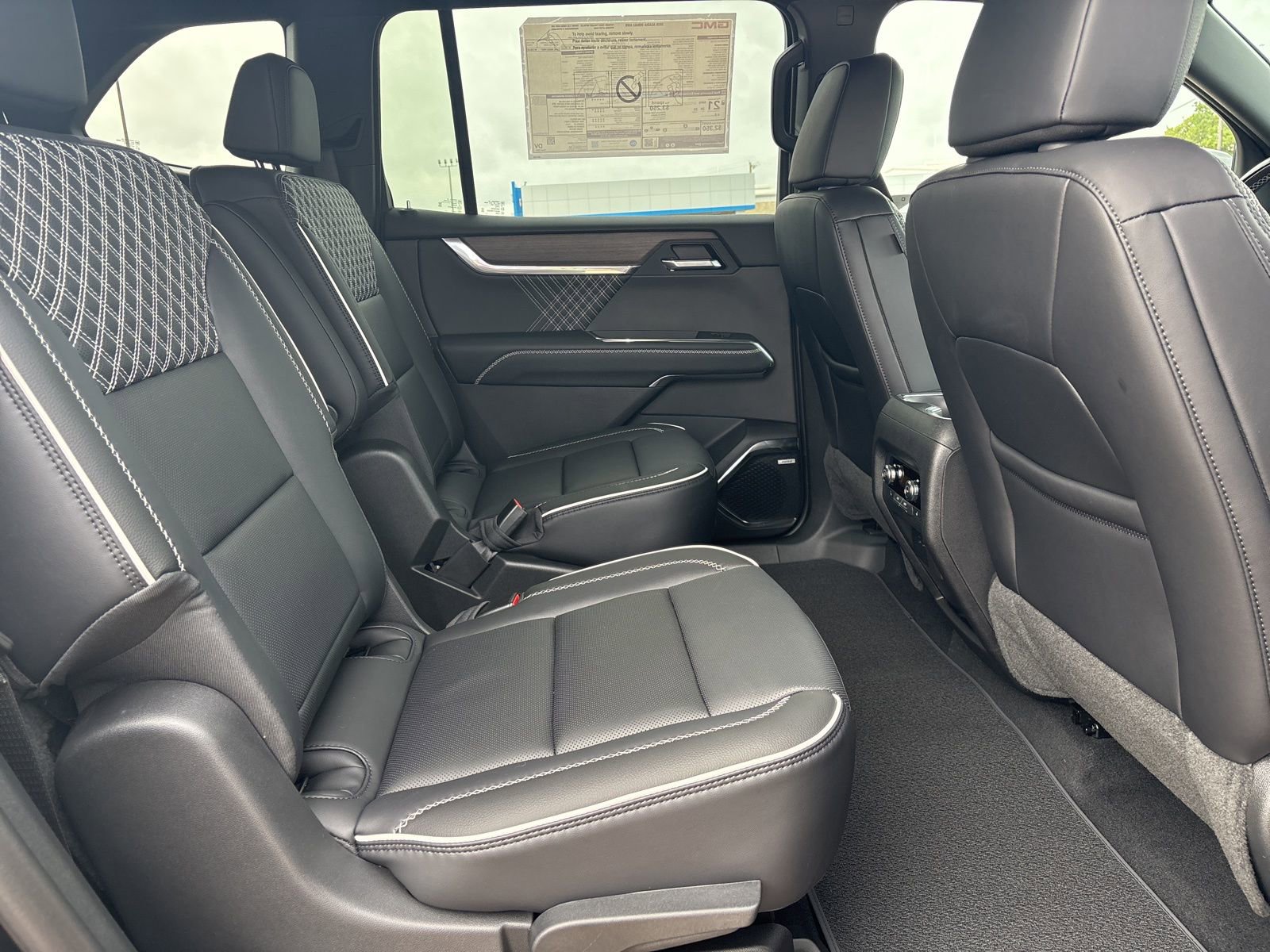 New 2026 GMC Acadia Denali image 22