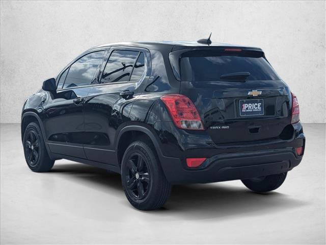 Used 2022 Chevrolet Trax LS w/ Tint and Cruise Package AWD/4WD image 5