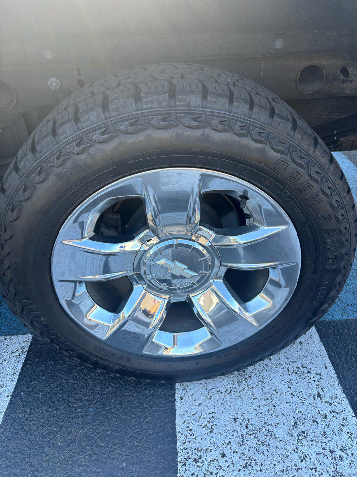 Used 2018 Chevrolet Silverado 1500 LTZ w/ Sport Package image 27