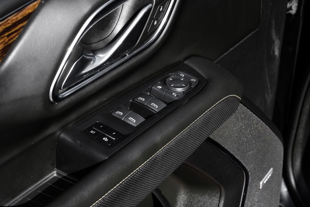 Used 2024 Chevrolet Suburban Premier image 46
