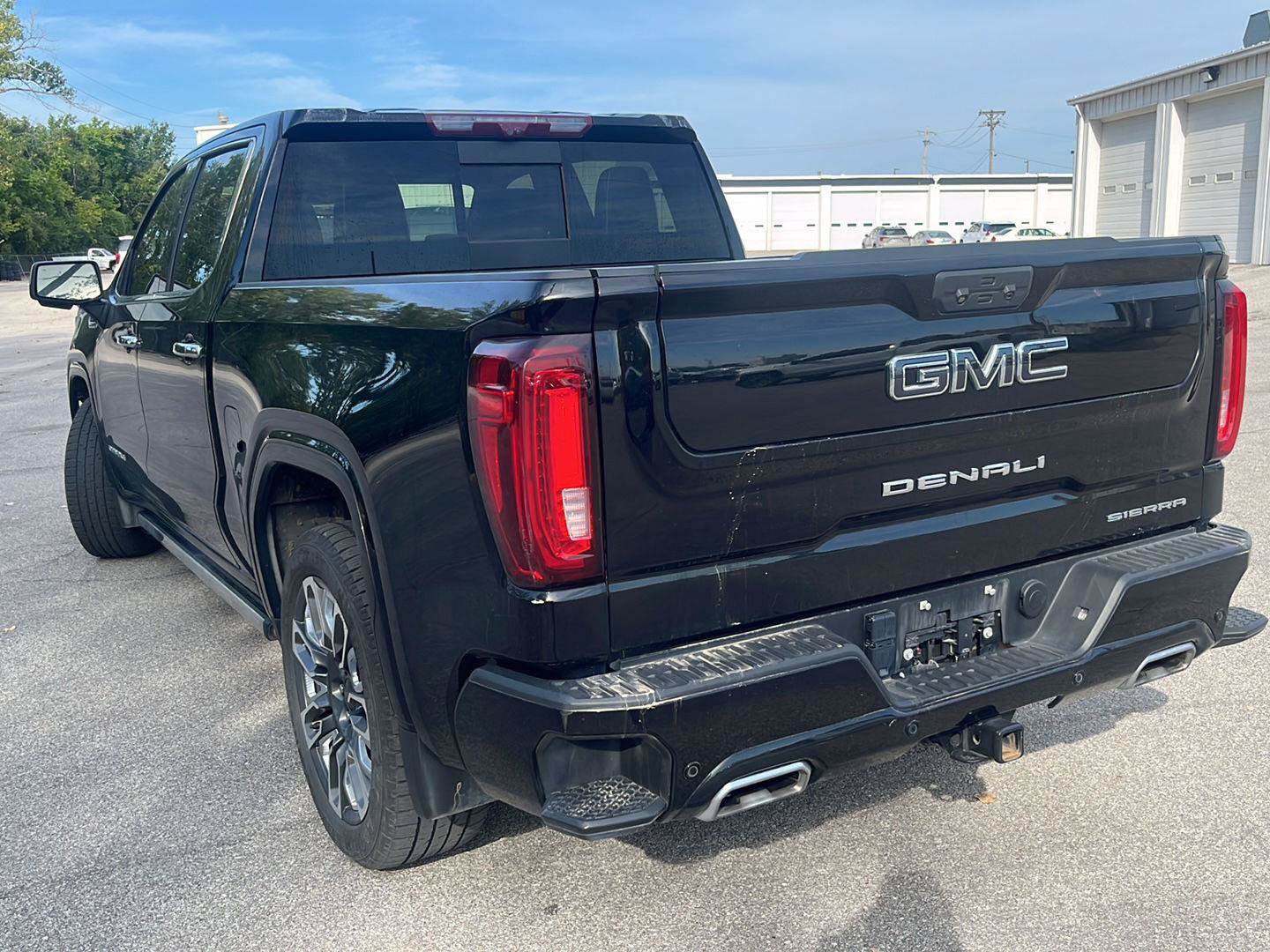 Used 2023 GMC Sierra 1500 Denali Ultimate AWD/4WD image 6