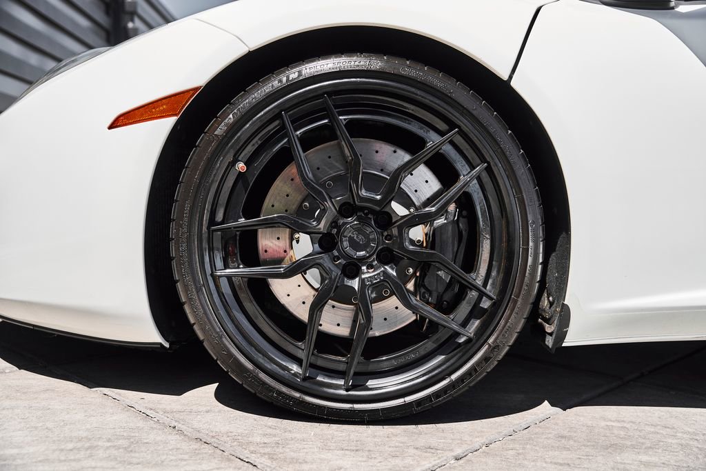 Used 2012 McLaren MP4-12C Coupe RWD image 3