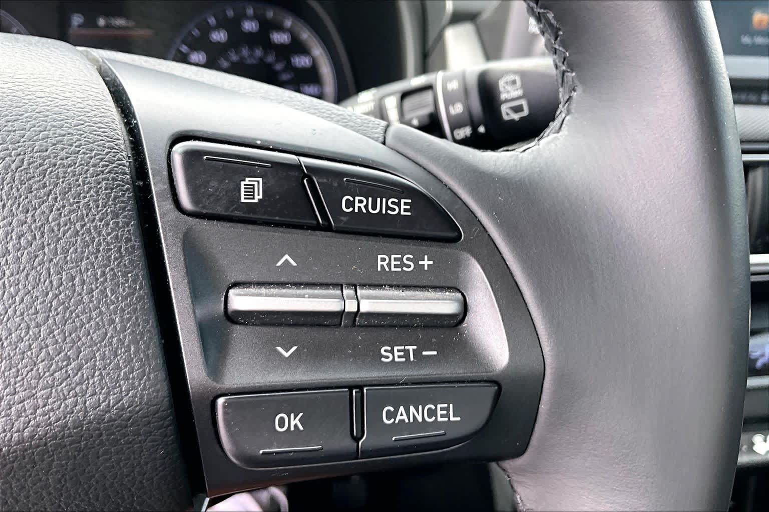 Used 2020 Hyundai Kona Limited FWD image 33