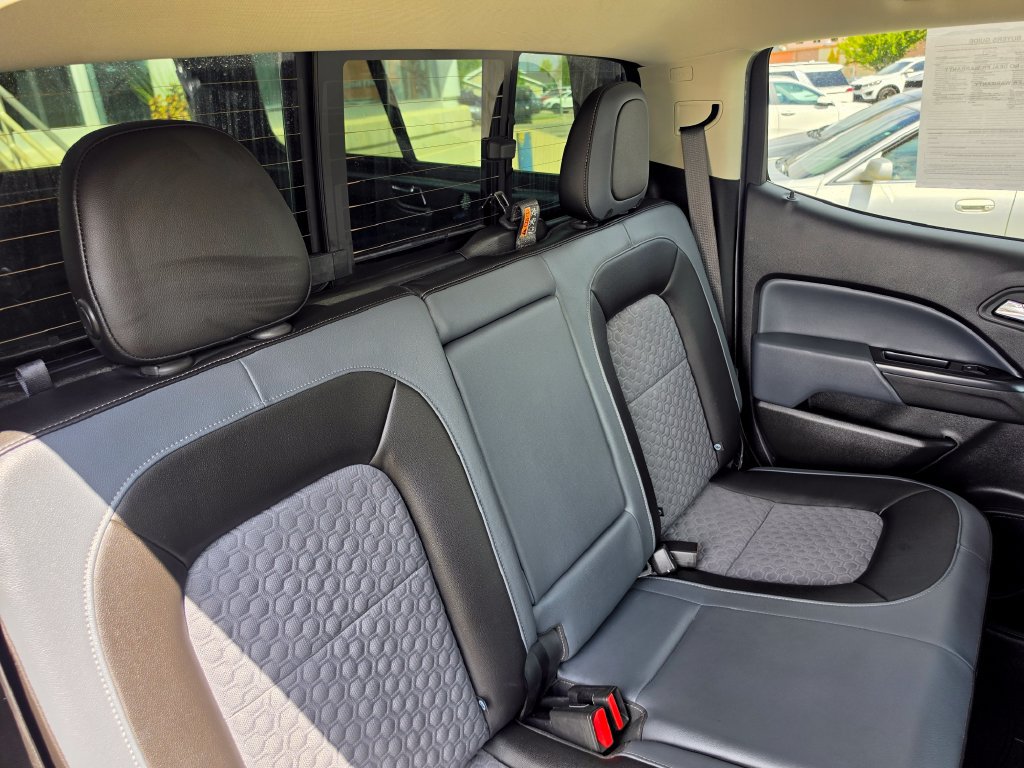 Used 2019 Chevrolet Colorado Z71 AWD/4WD image 12